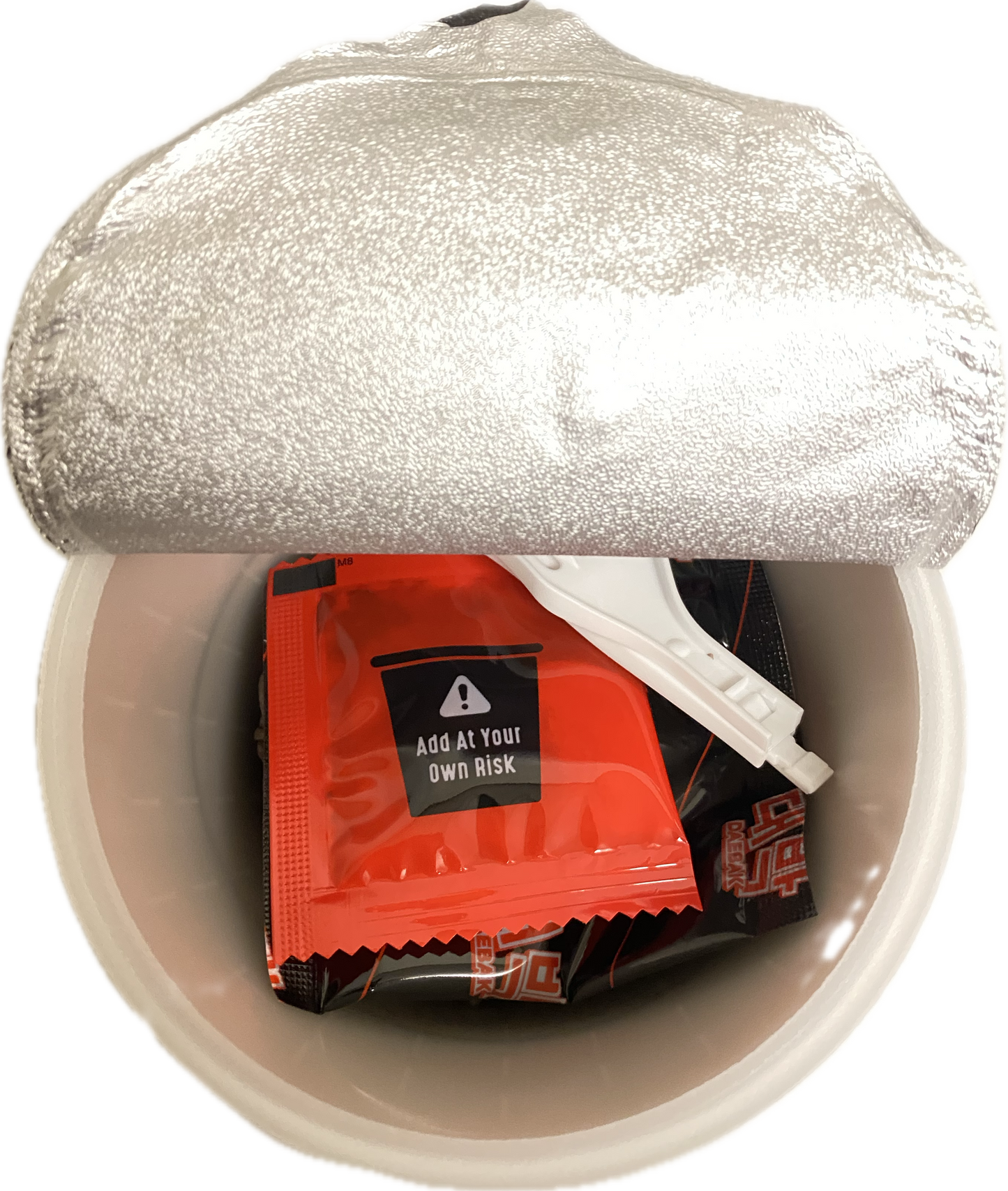 Daebak - Nouille noir Ghost Pepper épicé poulet Cup 79g